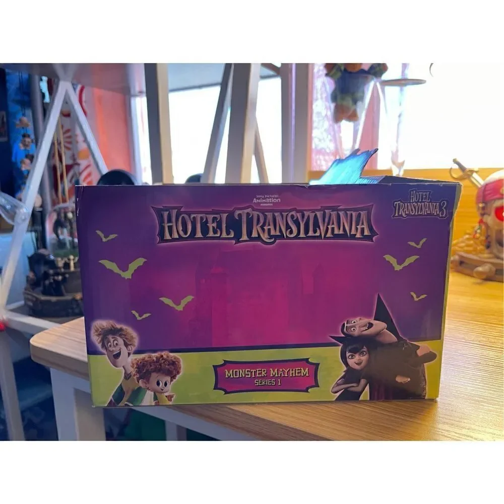Lot Of 8 Hotel Transylvania Monster Mayhem Chest Green Purple Series 1 F…